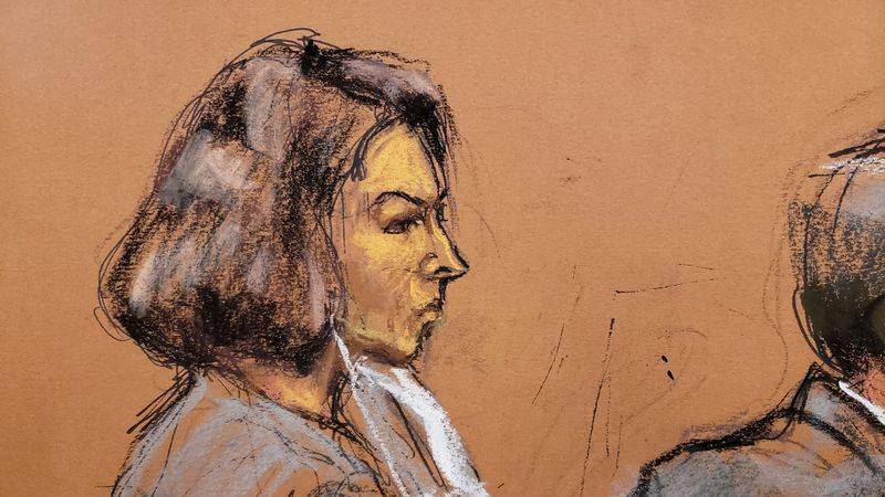 Trump dice que no ha considerado un indulto para Ghislaine Maxwell, exasociada de Epstein