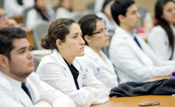 Residentes repudian el anuncio del Gobierno con protestas: "Es una abritrariedad" | Hospital garrahan