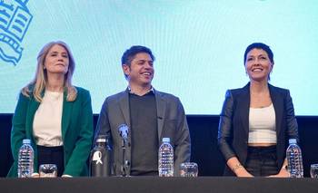 Kicillof: “Aunque se denominen La Libertad Avanza, son una libertad que atrasa” | Elecciones 2025