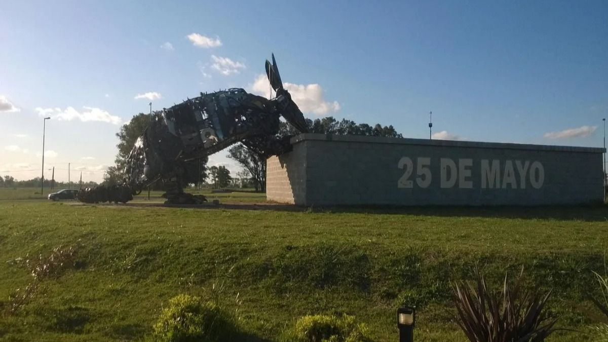 Dónde queda 25 de mayo.
