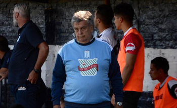 Agredieron a Luis Ventura: así fue el ataque en pleno partido del fútbol de ascenso | Fútbol argentino
