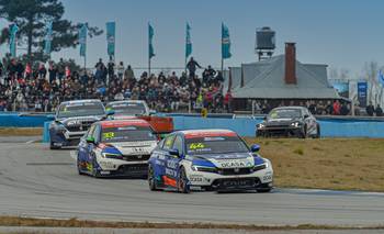 TCR South America: el error de Cardoso que dejó sin carrera a Pernía | Automovilismo