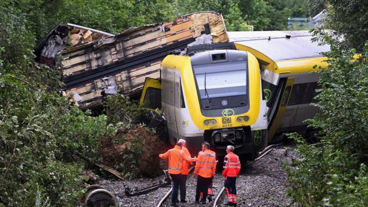 Tres personas mueren en un accidente de tren en Alemania, según la policía