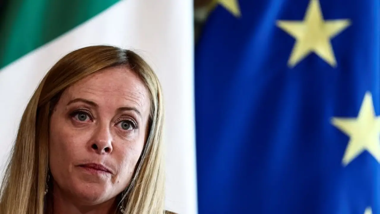 La primera ministra italiana considera "positivo" el acuerdo comercial y pide claridad