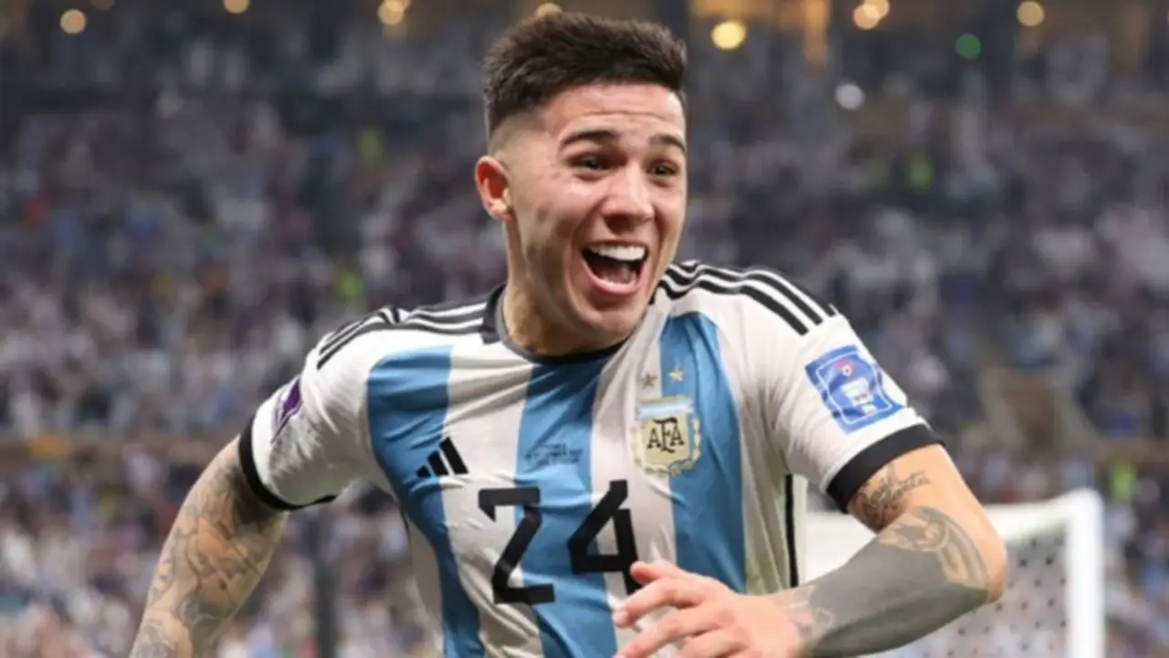 La altura de Enzo Fernández: cuánto mide el futbolista, edad y dónde nació