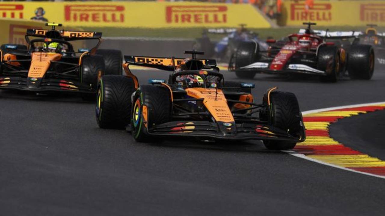 Piastri y Norris compiten como campeones en la lucha por el título de F1, dice jefe de McLaren