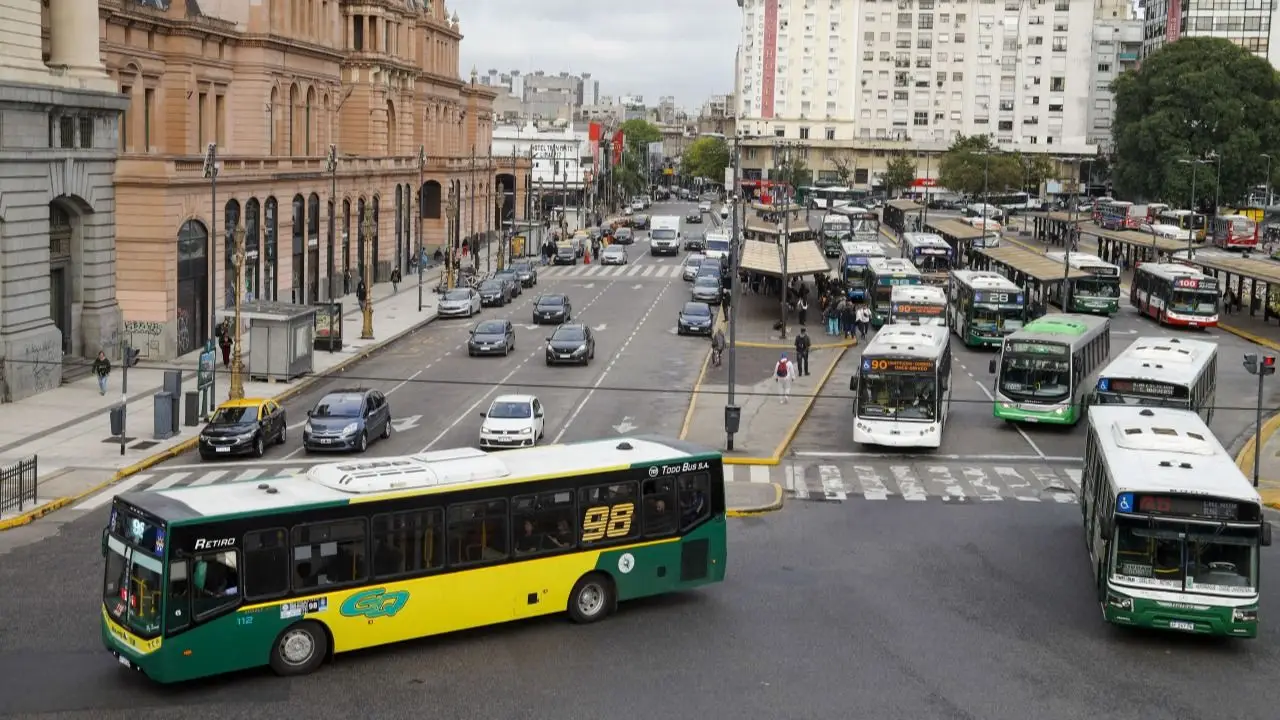 Línea 75 que une Retiro con Lanús