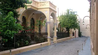 El pasaje de película que tiene forma de herradura en Buenos Aires, inspiró a Borges y fue residencia de celebridades