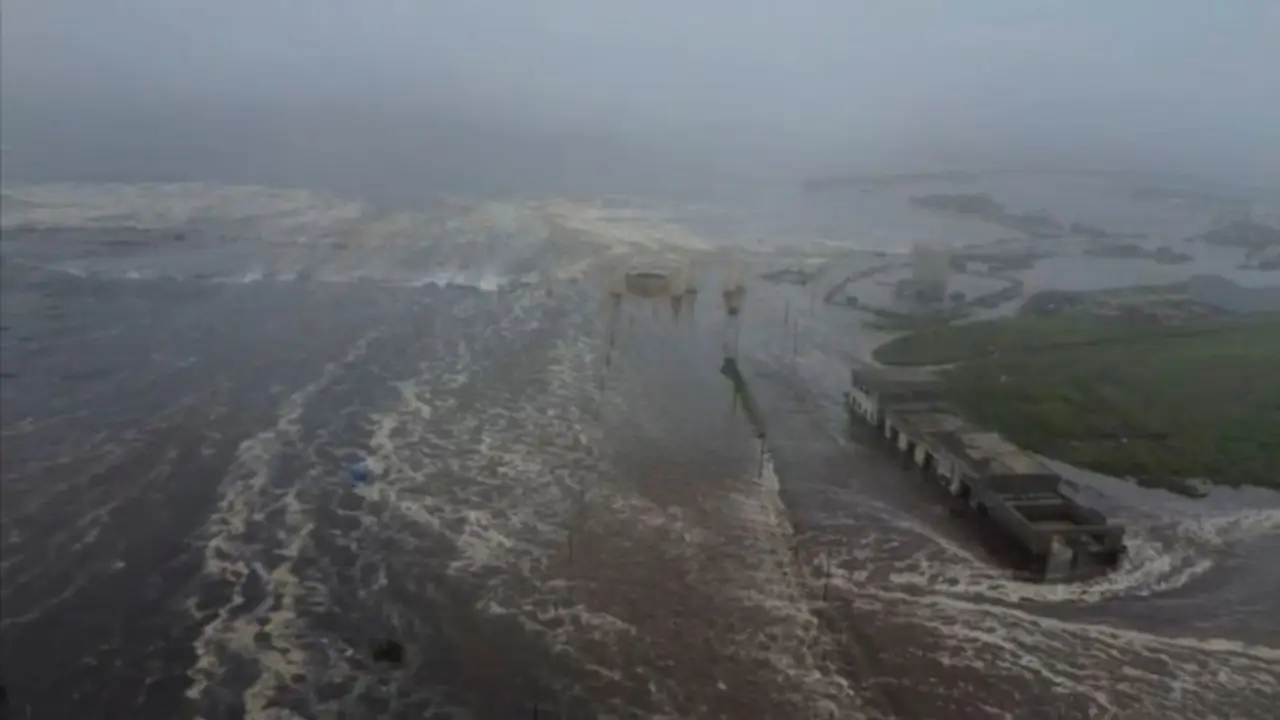 Las olas del tsunami llegan a Hawái tras un gran terremoto en el Extremo Oriente ruso