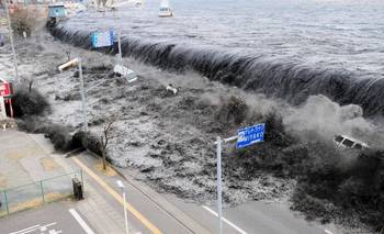 Los mensajes de alerta extrema de Trump y Boric por el tsunami: "En peligro" | Tsunami