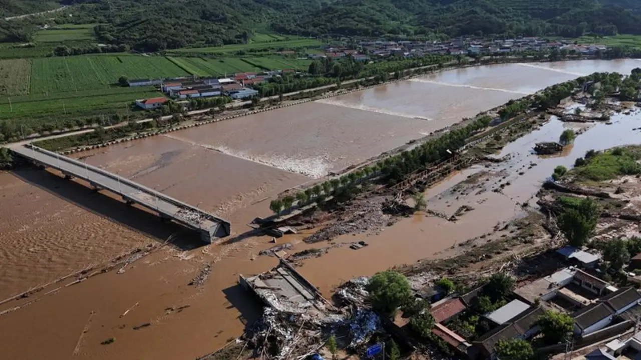 Aumenta el número de muertos en el norte de China tras las lluvias extremas, según medios estatales