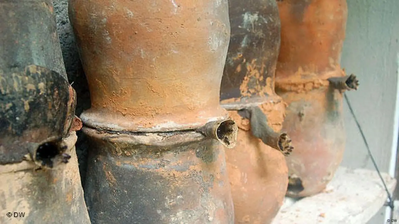 Descubren cerca de Pompeya vasijas con restos de miel de 2500 años de antigüedad