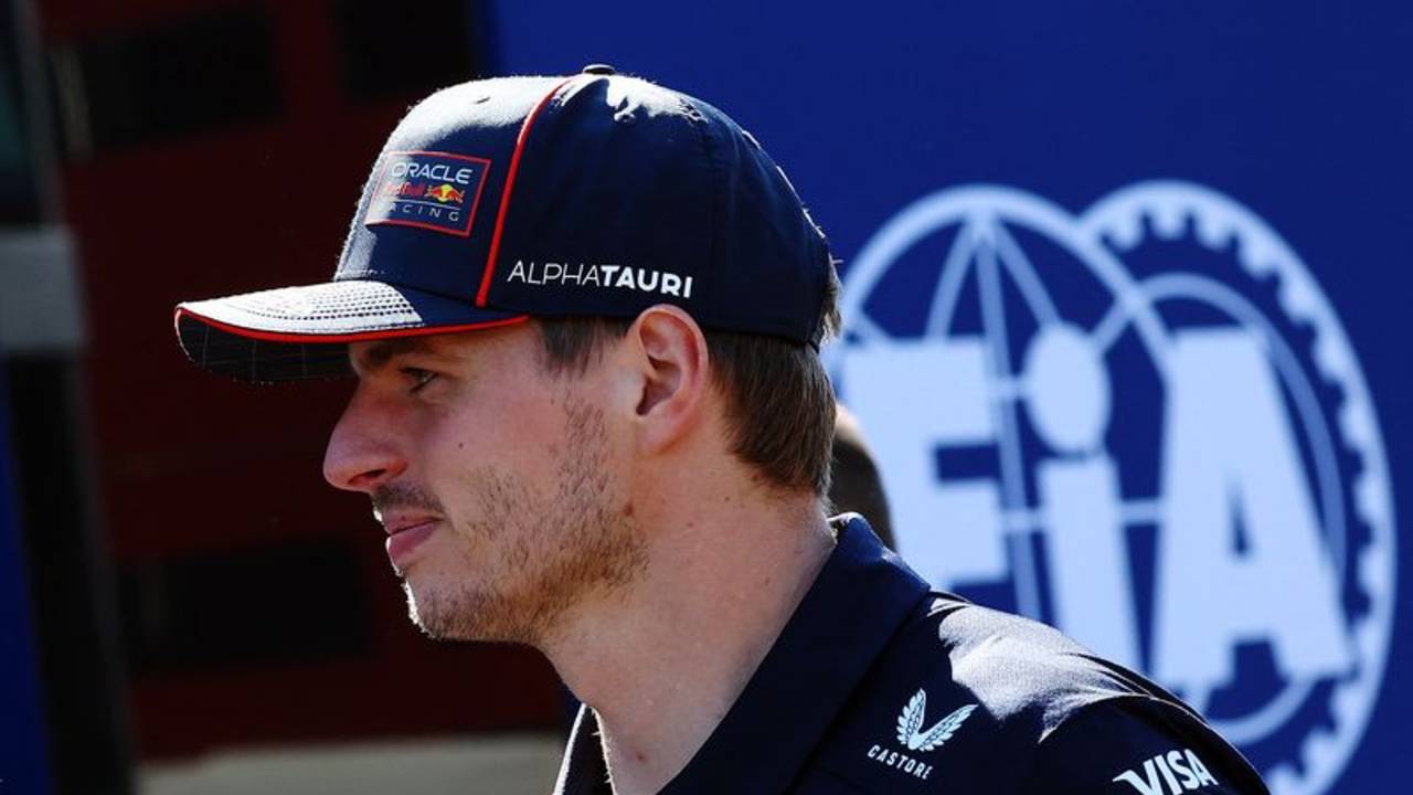 Verstappen confirma que seguirá en Red Bull el próximo año