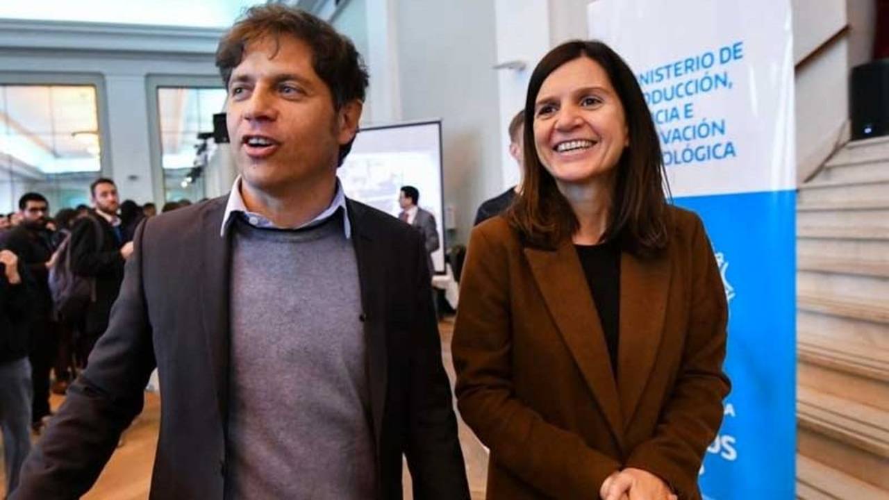 Axel Kicillof y Fernanda Raverta