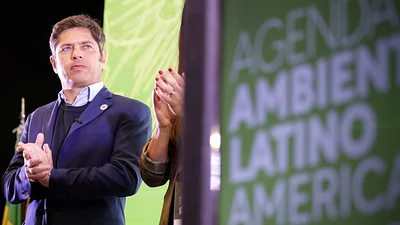 Kicillof habló sobre el cambio climático: “Estamos haciendo obras estructurales para atenuar sus efectos” Kicillof habló sobre el cambio climático: “Estamos haciendo obras estructurales para atenuar sus efectos”