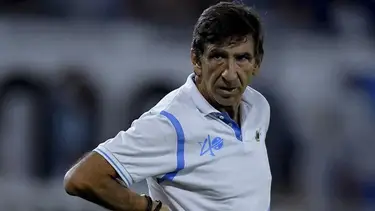 Costas criticó a la dirigencia de Boca por no querer jugar el viernes