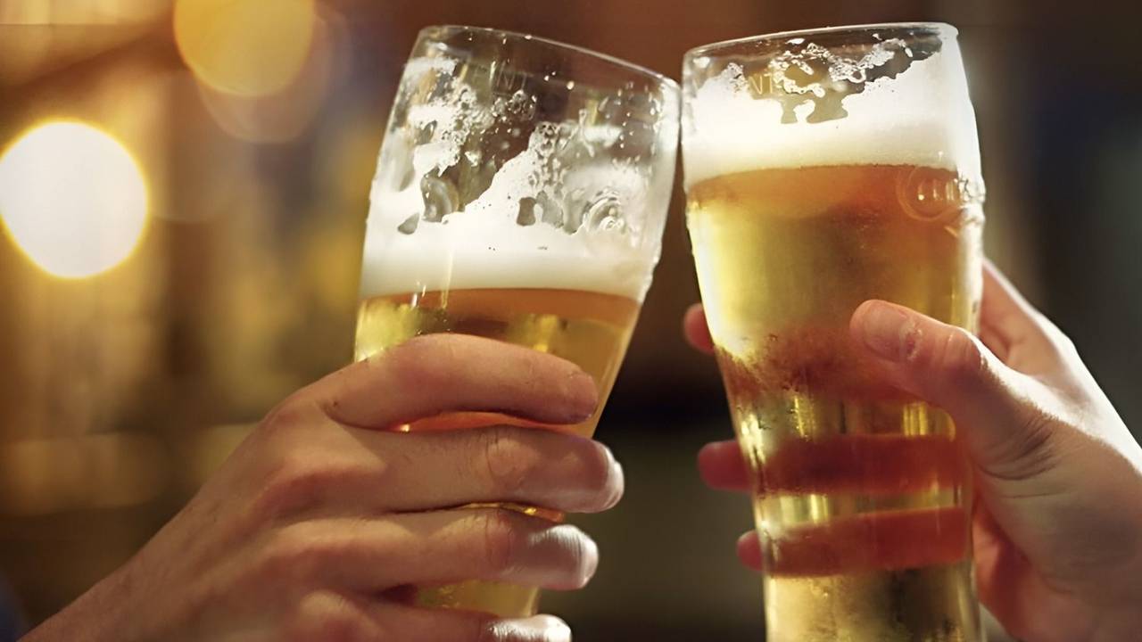 Cerveza.