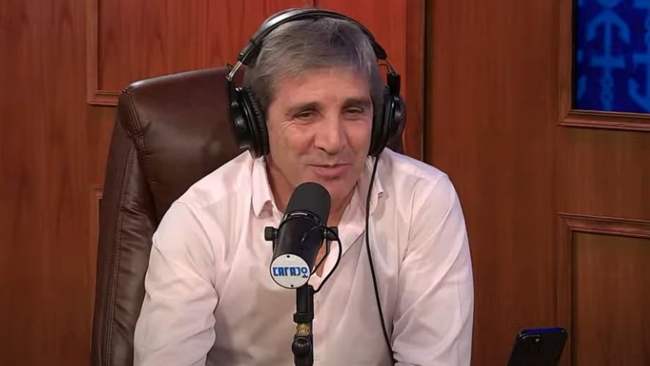 La insólita explicación de Caputo por la suba del dólar: "No se por qué nos culpan"