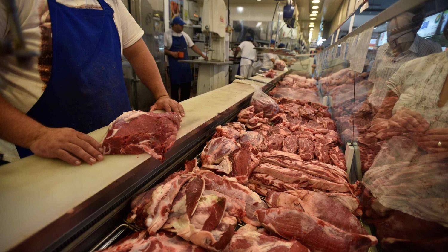 El consumo de carne cayó casi 10% agosto y sigue hundido en mínimos históricos