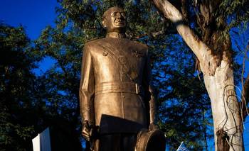 Insfrán homenajeó a Perón en su aniversario y reafirmó la "lucha irrenunciable" | Juan domingo perón