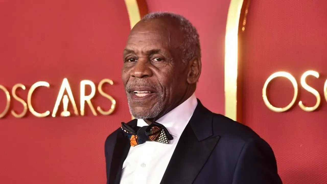 Danny Glover.