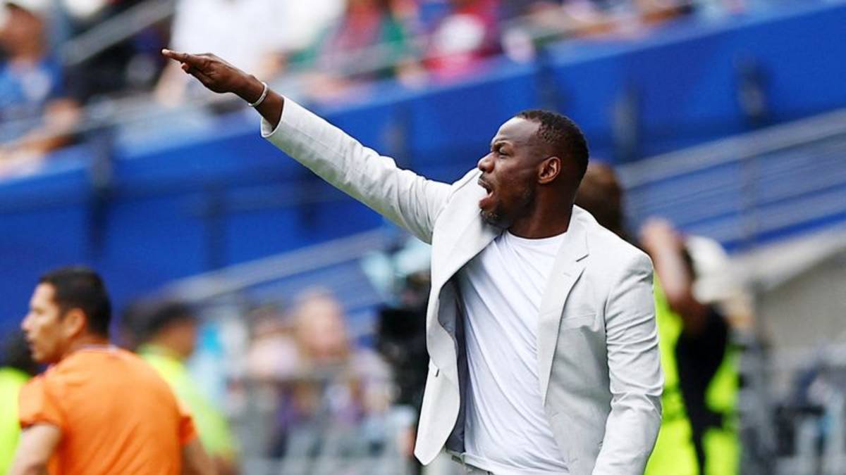 El fútbol es cruel, dice DT de Senegal tras agónica eliminación ante Bélgica en el Mundial
