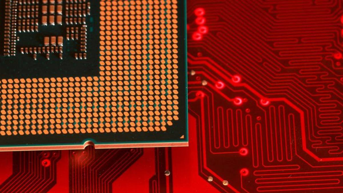 Los chips de la UE se enfrentan a un "futuro sombrío" por riesgos con China y EEUU, según un informe