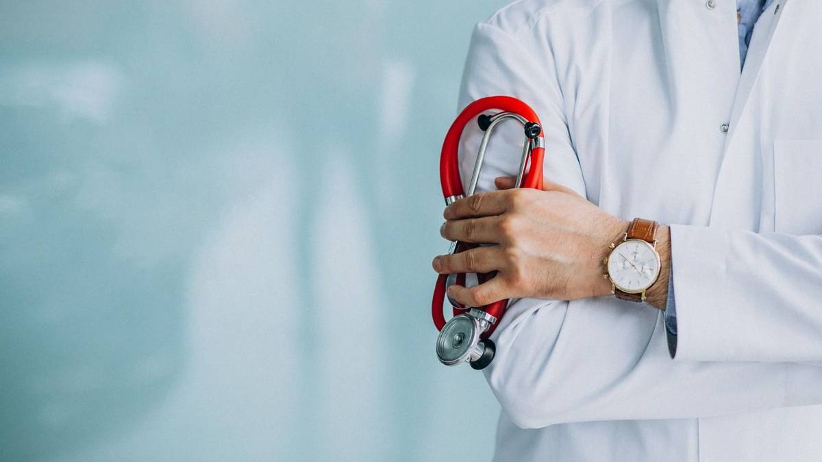 Escala salarial de sanidad en julio 2026: cuánto cobran trabajadores de hospitales, sanatorios y clínicas, según la categoría