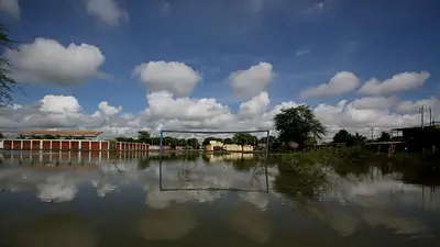 Perú declara en emergencia casi 40% de distritos del país por lluvias asociadas a El Niño Perú declara en emergencia casi 40% de distritos del país por lluvias asociadas a El Niño