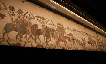 La primera exposición en Inglaterra en 1.000 años del tapiz de Bayeux se convierte en un éxito | Reino