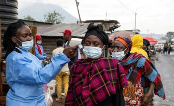 La carrera por desarrollar una prueba rápida del ébola se reduce a cinco posibles fabricantes | Salud
