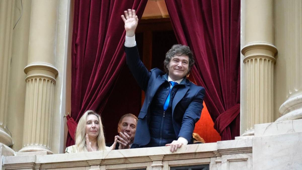 Milei ajusta el Gabinete y busca reflotar su agenda de reformas en el Congreso