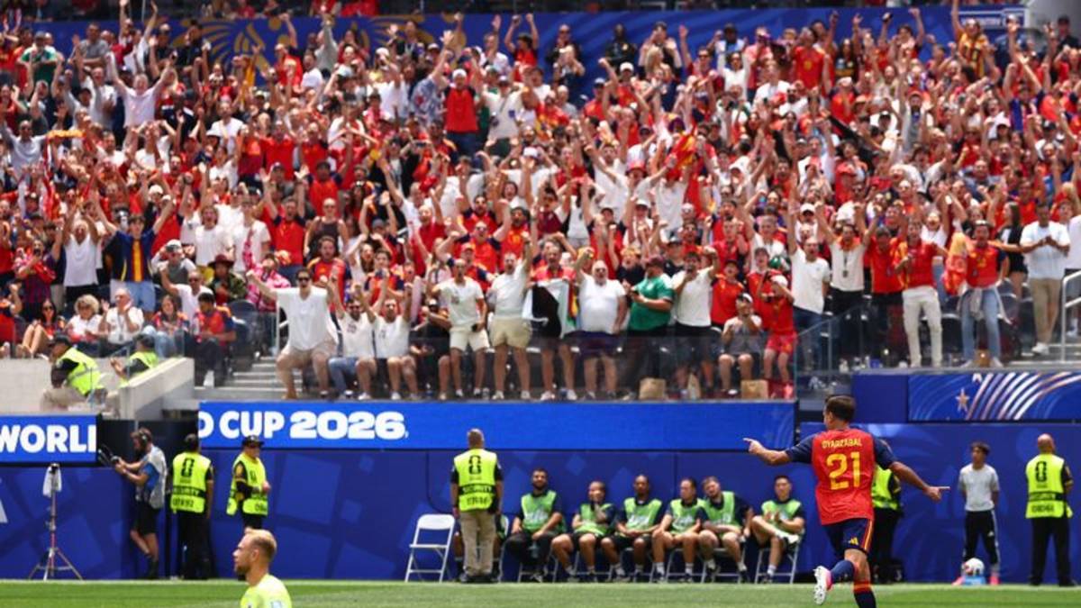 España golea 3-0 a Austria con doblete de Oyarzabal y clasifica a octavos de final en Mundial