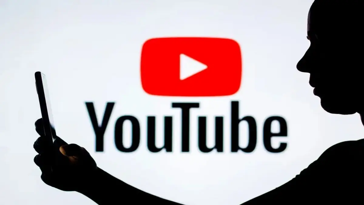 Reino Unido quiere obligar a YouTube y TikTok a priorizar noticieros tradicionales frente a los streamers