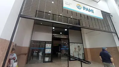 Edificio de PAMI. Edificio de PAMI.