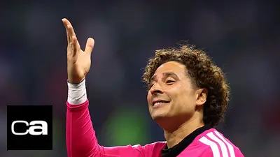 Los dobles de "Memo" Ochoa -y un pastor inglés- compiten por pizza gratis en Ciudad de México Los dobles de "Memo" Ochoa -y un pastor inglés- compiten por pizza gratis en Ciudad de México