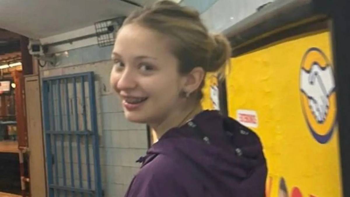 Buscan a una adolescente de 15 años en Belgrano: fue vista por última vez antes del partido de Argentina