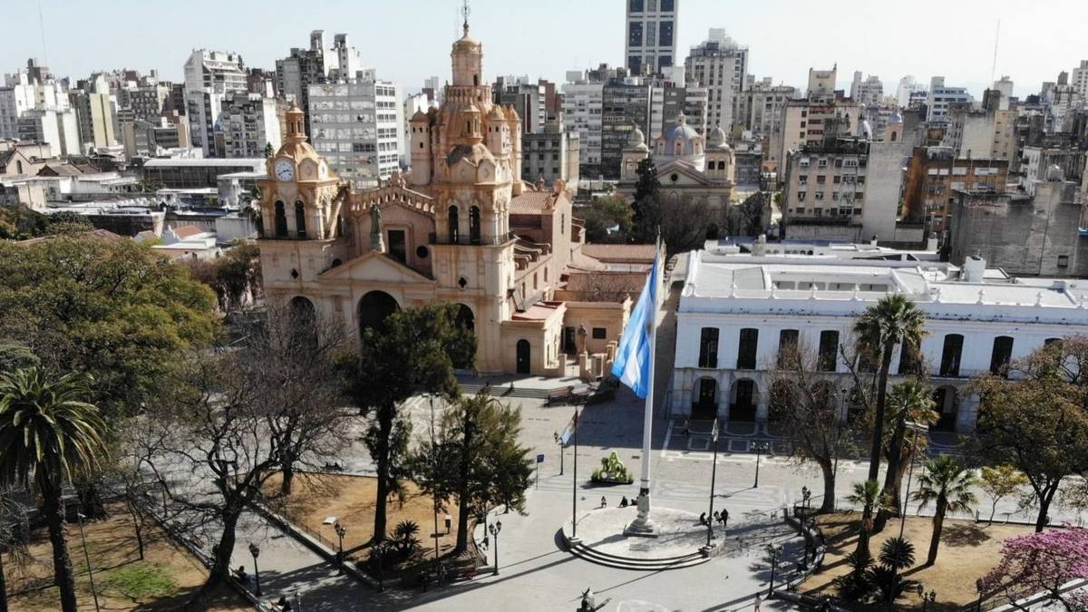 Declararon feriado el lunes 6 de julio: cómo funcionarán los servicios