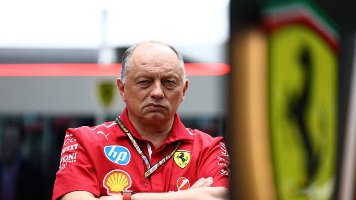 Jefe de Ferrari resta importancia a aspiraciones a título F1 pese a dos victorias en tres carreras
