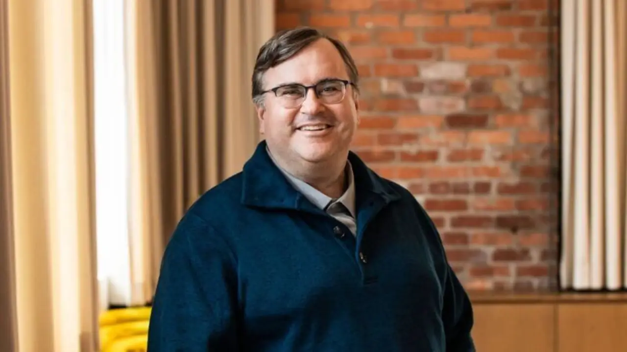 Reid Hoffman busca frenar el avance de Trump