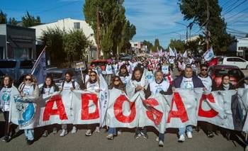 Las medidas de fuerza contra Vidal no frenan: docentes realizan un paro de 72 horas | Santa cruz 