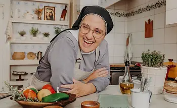 Quién es la hermana Verónica, la nueva estrella de elGourmet | Historias de vida