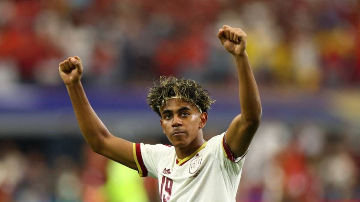 De la Fuente elogia a Lamine tras el pase de España a los cuartos de final del Mundial