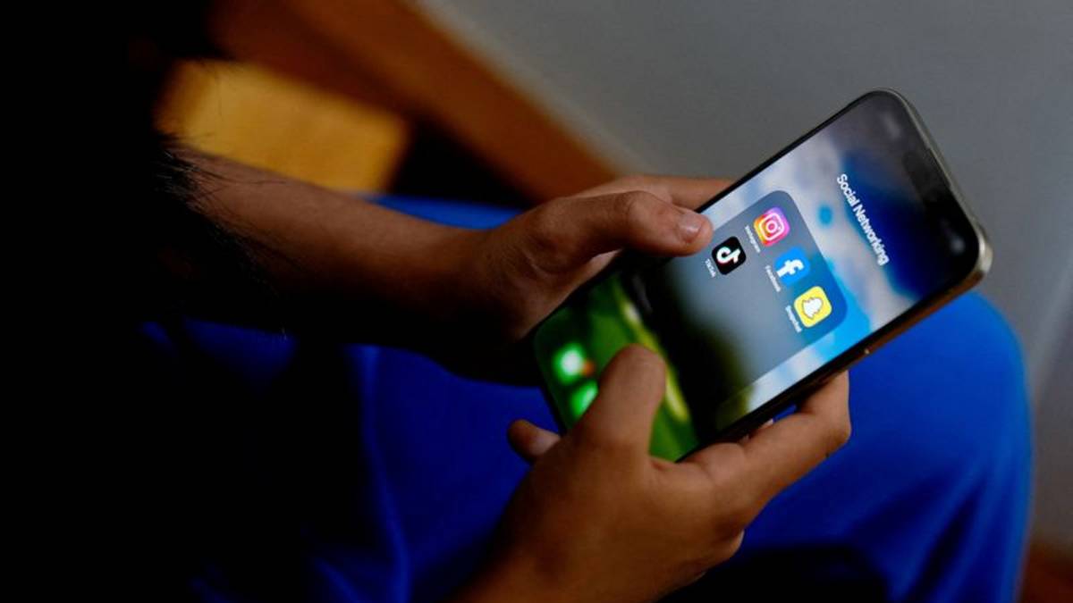 La prohibición de las redes sociales en Australia no supera el obstáculo del control de edad