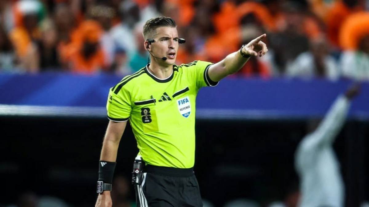 Quién es François Letexier, el árbitro de Argentina vs. Egipto en el Mundial: el desconocido por Scaloni