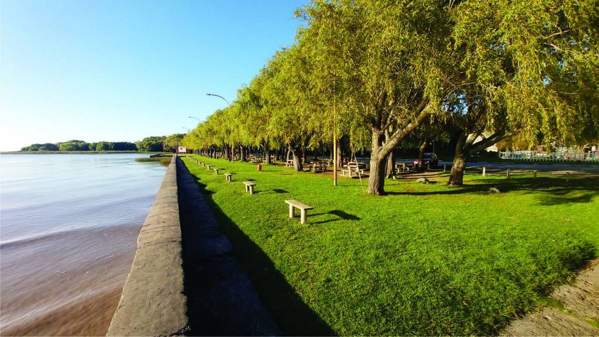 Escapada de invierno: el pueblo bonaerense a menos de dos horas de CABA donde se come uno de los mejores corderos al asador