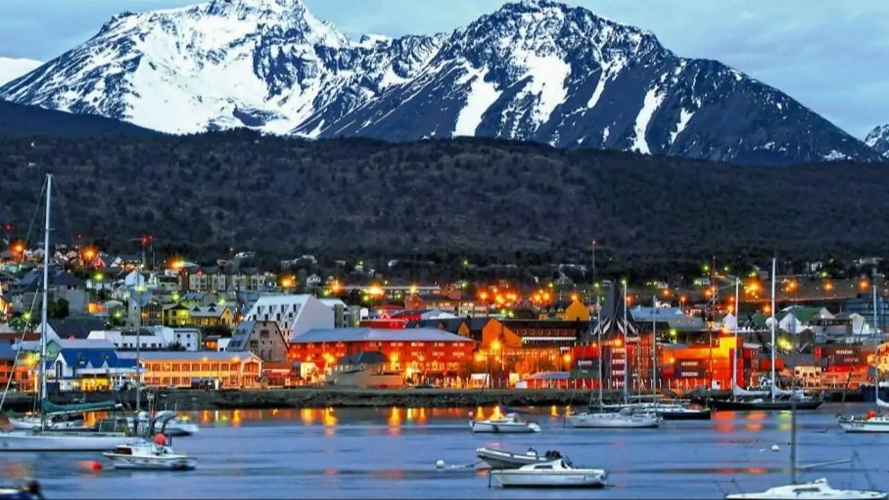 Alerta por un sismo de 5.9 en un pasaje marítimo que afectó a Ushuaia y la Patagonia: cómo fue
