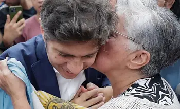 Norte, centro y sur: Kicillof analiza qué provincia visitar post mundial | Movimiento derecho al futuro