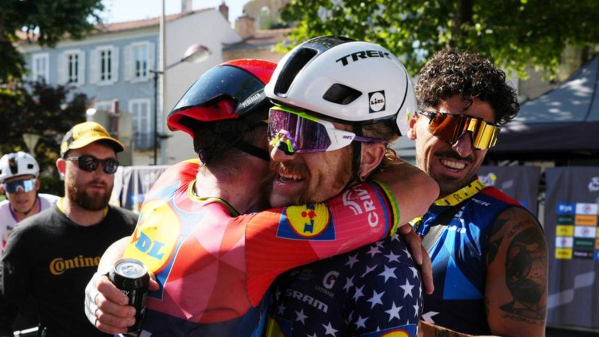 Danés Pedersen gana la cuarta etapa del Tour; noruego Traeen se hace con el maillot amarillo