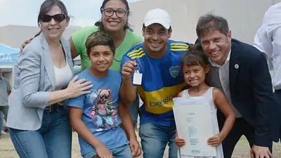 Salud, viviendas y escrituras: Kicillof hace base en Trenque Lauquen y Pellegrini Salud, viviendas y escrituras: Kicillof hace base en Trenque Lauquen y Pellegrini